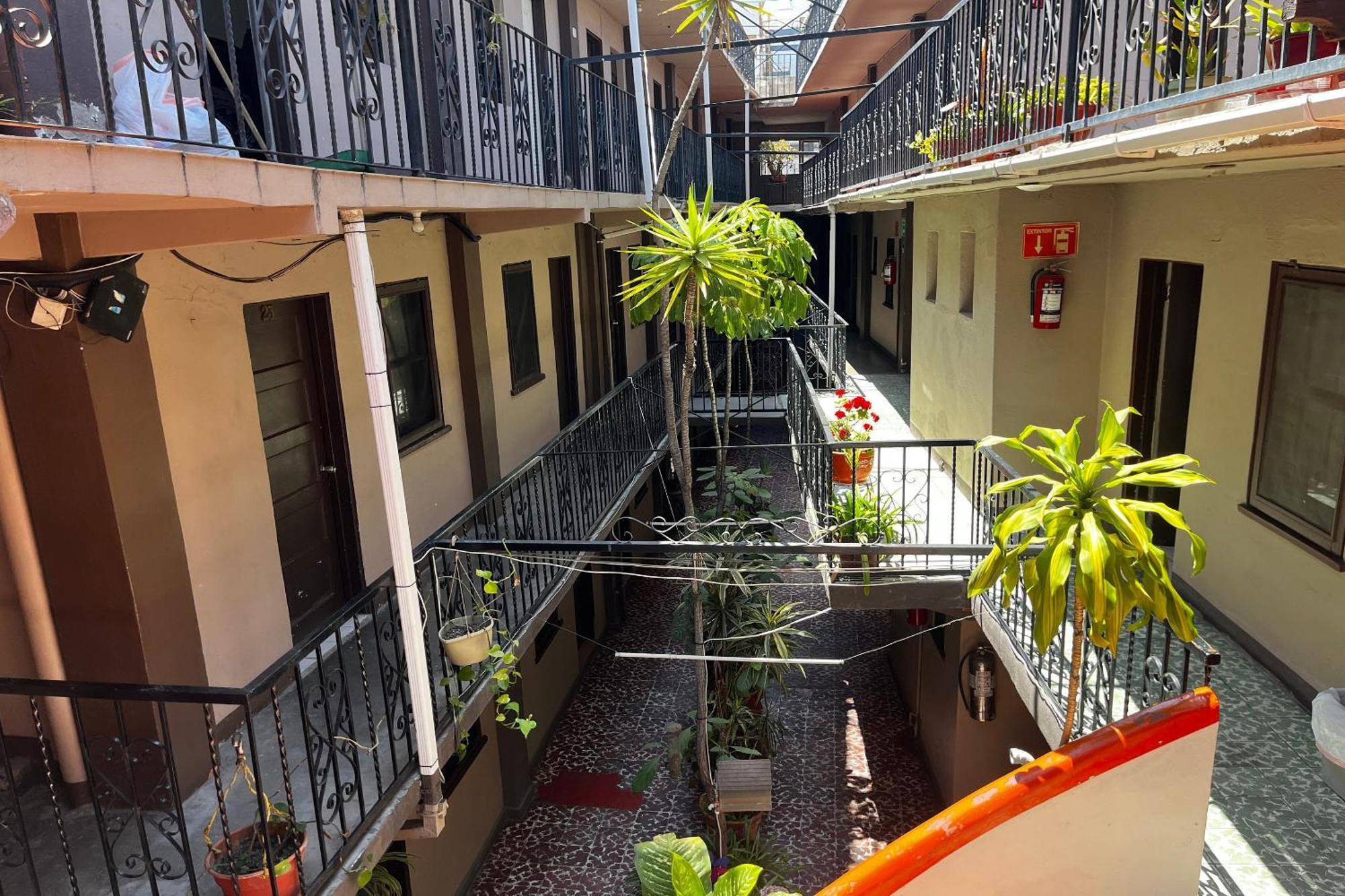 Oyo Hotel Linda Tijuana Buitenkant foto