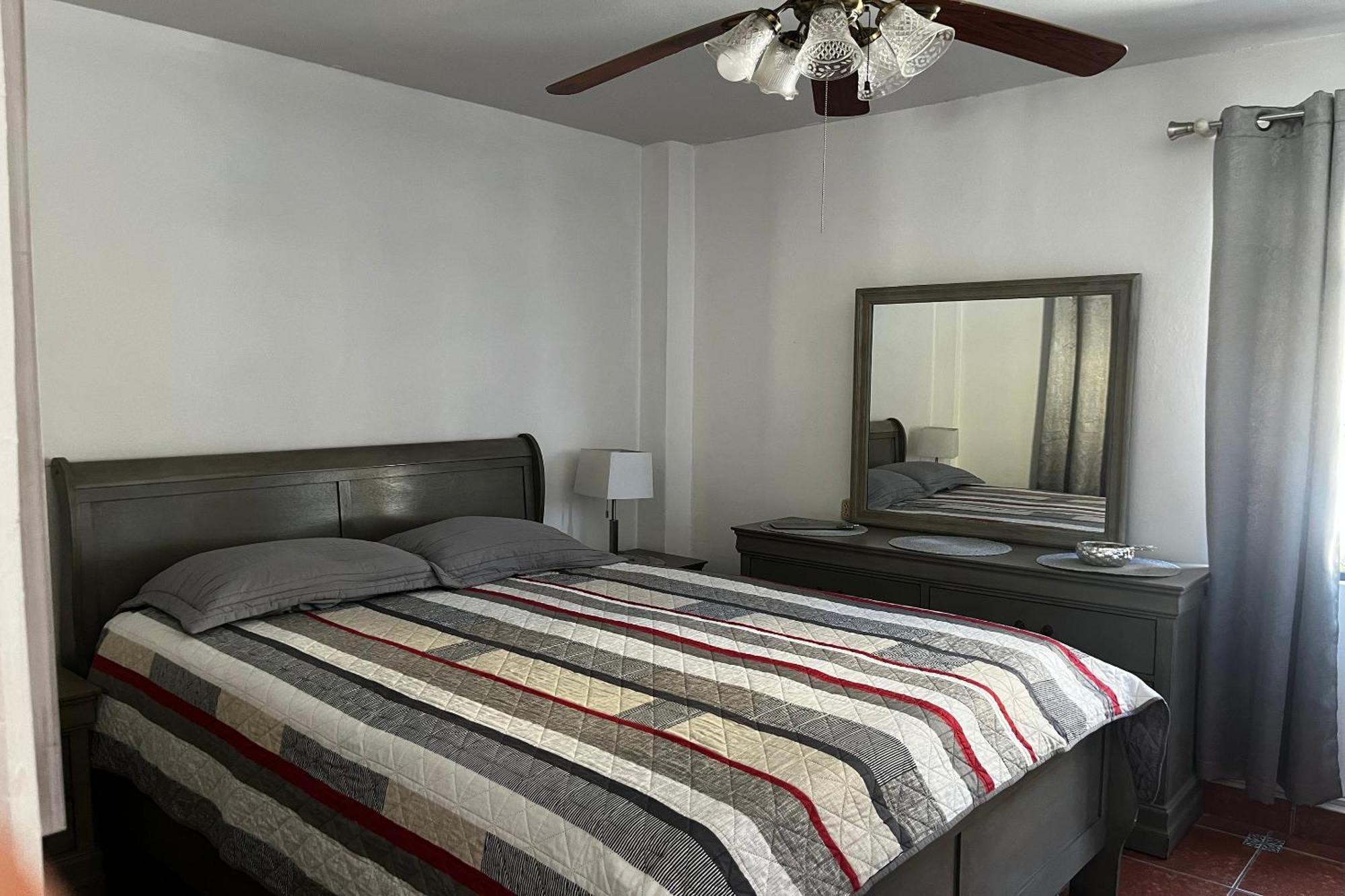 Oyo Hotel Linda Tijuana Buitenkant foto